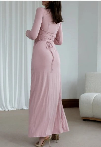 Vestido Largo Ajustado de Manga Larga con Corte Asimétrico