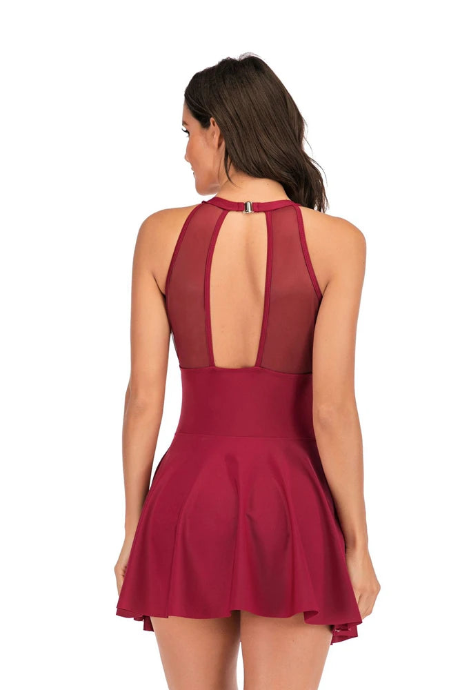 Traje de baño para mujer con pantalones cortos