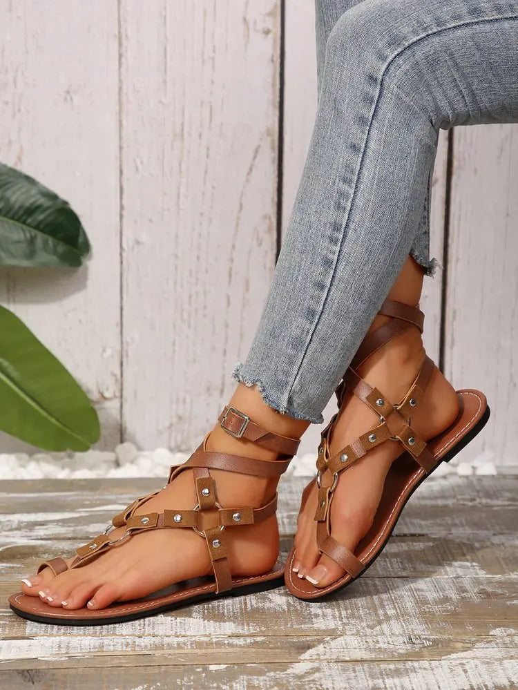 Sandalias de Mujer Roma 2026, Oferta de Verano, Sandalias Planas Retro con Hebilla en el Tobillo y Remaches, Estilo Británico, Tallas Grandes
