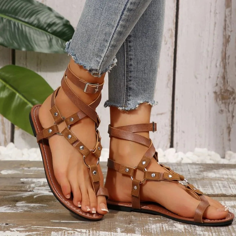 Sandalias de Mujer Roma 2026, Oferta de Verano, Sandalias Planas Retro con Hebilla en el Tobillo y Remaches, Estilo Británico, Tallas Grandes